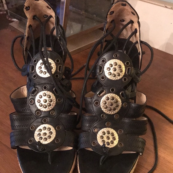 Stunning Michael Kors Wrap around Sandals. - Picture 13 of 14